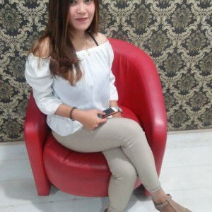 Rinni Tri Setyawati profile icon