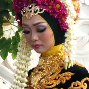 Riri Giani profile icon