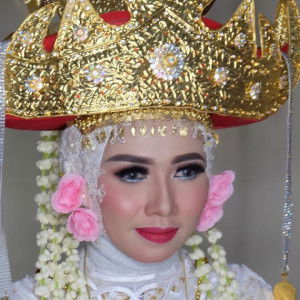 Yulis Wahyunita profile icon