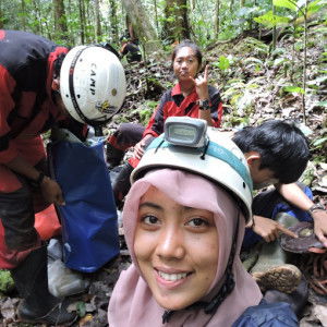 Elsa Puji profile icon