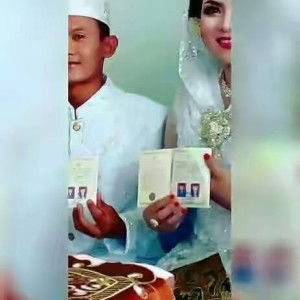 Dewi Ayu profile icon