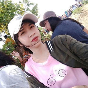 พลอย พลอย profile icon