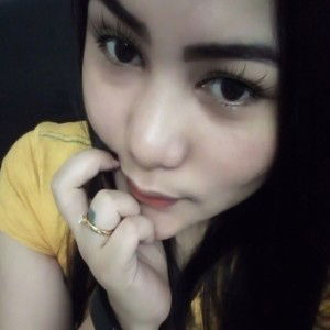 Yumie Santos profile icon