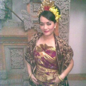 Julie Surya profile icon