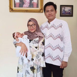 Rivemi Gusyanti profile icon