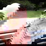 Resti Fauziah W profile icon