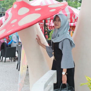 Yuli Ayu profile icon