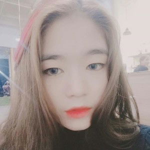 Lưu Mạc Tú Anh profile icon