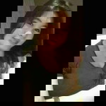 Dhevii Safitrii profile icon