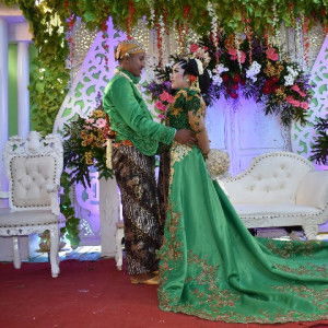 Novita Dwi Anggraeni profile icon