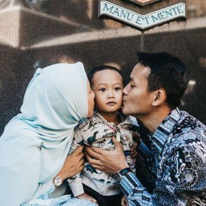 Utul Azkiya profile icon