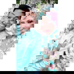 Selvi Azahra profile icon