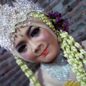 Erlin Yulianti profile icon
