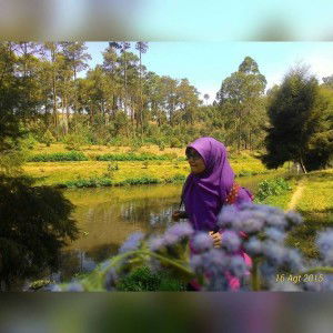 Indriyati profile icon