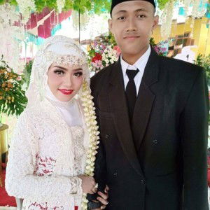 Rif'atin Ambar Retno profile icon