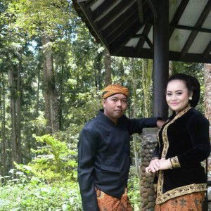 Vely Widya profile icon