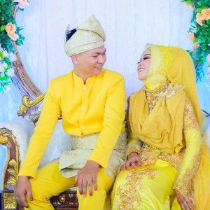 Indri Yanti Alwi profile icon