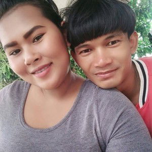 สิมีจักคนบ่ว่ะ ที่ฮักกูบ่ถิ่มกูไปไส profile icon