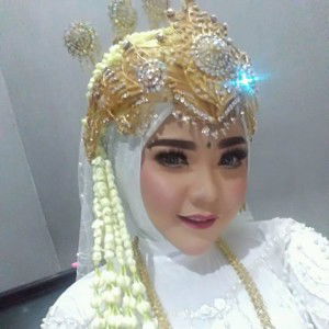 Tia Monika profile icon