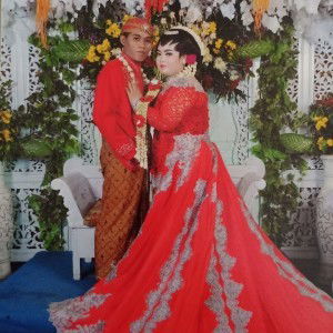 Desi indah Pratiwi profile icon