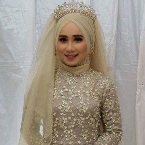 Ade Dian Lestari Taufik profile icon