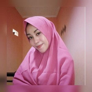 Nur Romadhona Febriani profile icon