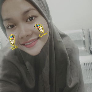 putri marshella profile icon