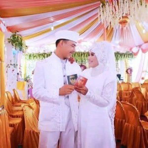 Evi Indriani profile icon