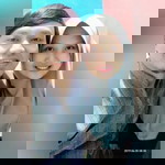 Esti Anandiya Rini profile icon