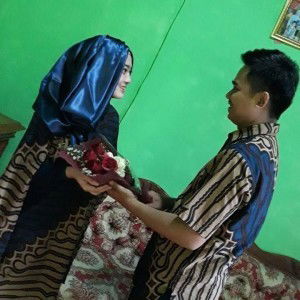 Dwi Puji profile icon