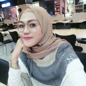 Lisni Wahyuni profile icon