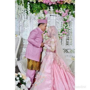 Andhini Dini profile icon