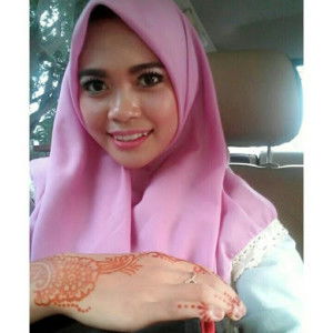 Henti Yuliyani profile icon