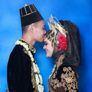 Siti Sarah Surya profile icon