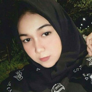 Adistya Putri profile icon