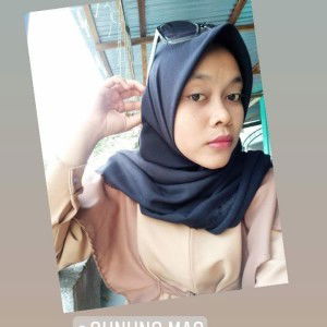 Putri Indah Fajarwati profile icon