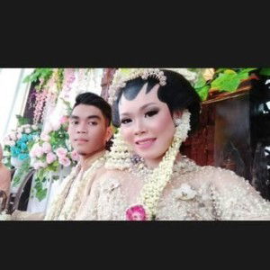 Arum Cahya Putri Susanto profile icon