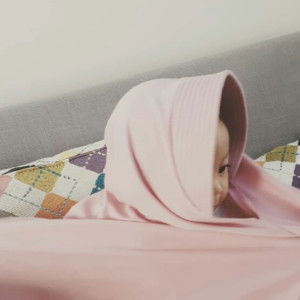 Suci Indah sari profile icon