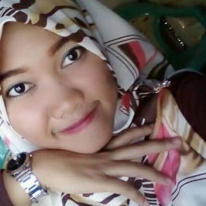 Cici Mutiara profile icon