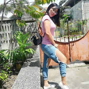 Apple Ilaya-Leal profile icon