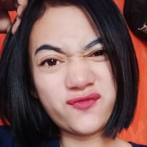 Hesti Septiani profile icon