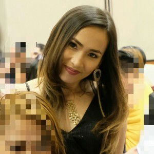 Faye Aloot profile icon