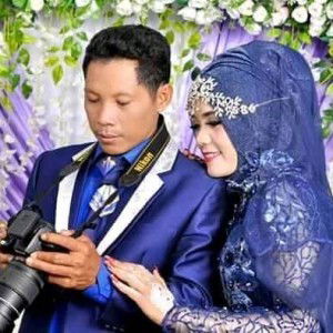 Dian Eka Fitriani profile icon