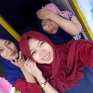 Halisa Ica profile icon