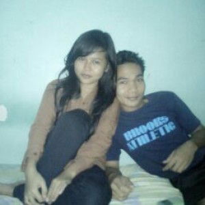 Yuli anah profile icon