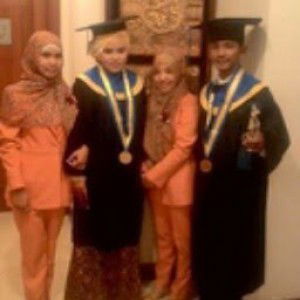 Nina Ratna profile icon