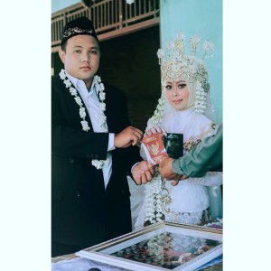 Cizka Indah Pratiwi profile icon