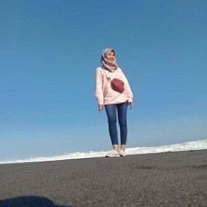 Dewi Ristiana profile icon