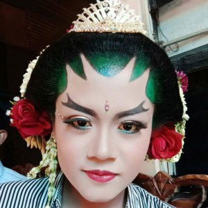 Vina Yuni profile icon