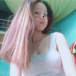 Linh Moon profile icon